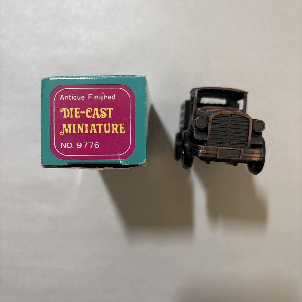 Bronze Die-Cast Classic Truck Collectible Pencil Sharpener/w Box EUC - Picture 3 of 6